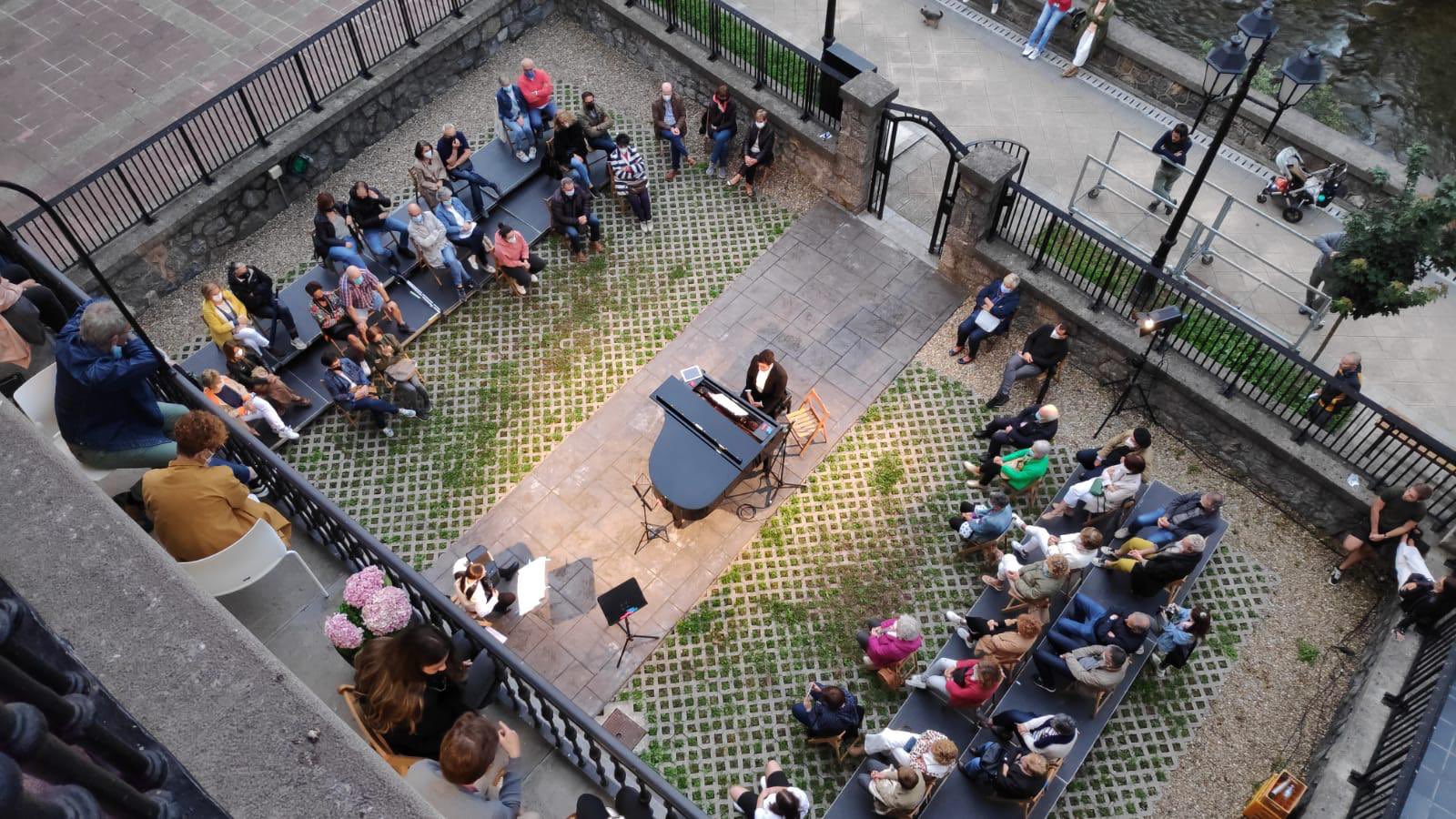 Udako Musika Printzak